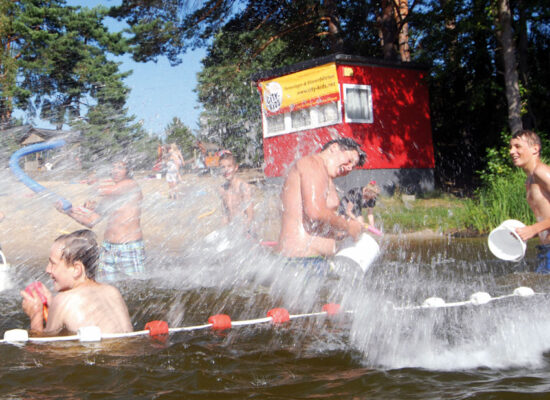 bade-action-feriencamp-prieros-see-baden