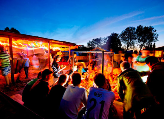 beach-camp-groemitz-lagerfeuer