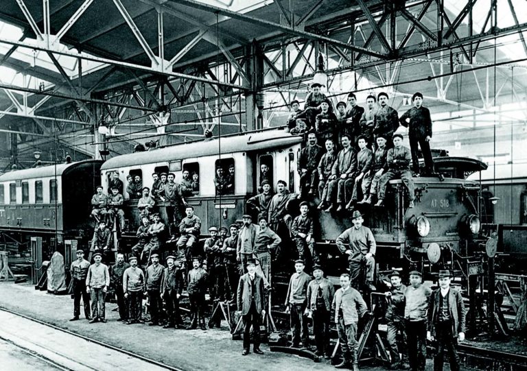 Eisenbahnerbelegschaft: Zusammenhalt und Solidarität sind von Anfang an stark ausgeprägt.