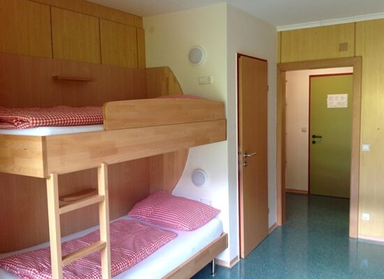 english-action-camp-oesterreich-jugendhotel-simonyhof-zimmer