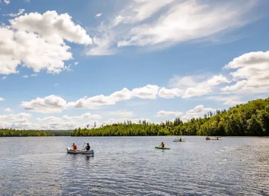 lake-natureclub-floda-schweden-see-kanu