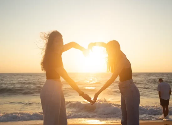 sprachreise-bayonne-frankreich-meer-herzwebp