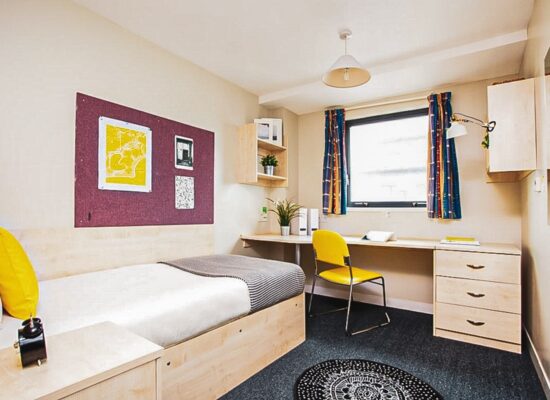 sprachreise-bournemouth-england-studentenwohnheim-zimmer