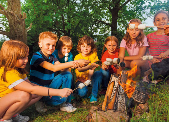 stiftsberg-kyllburg-campus-eifel-junior-lagerfeuer-marshmallow
